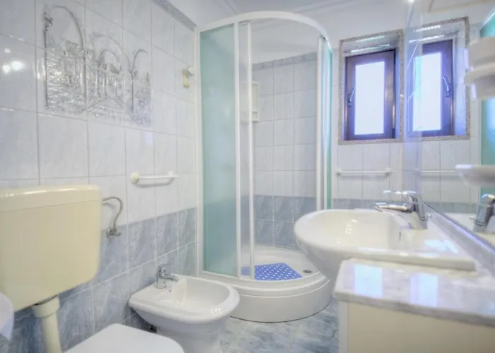 Casa Cerin With Private Pool Barat